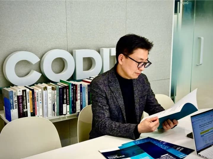AI와 정책 융합 비전 2026: 송해영 코딧 원장 인터뷰