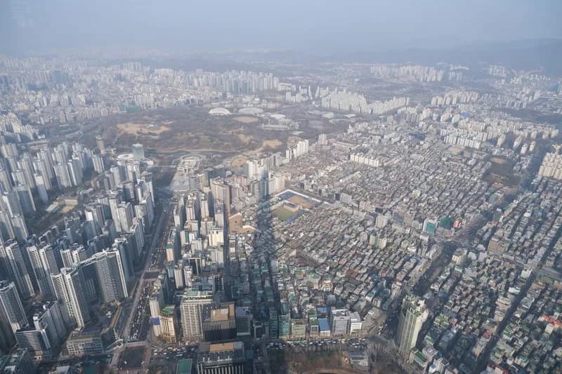 2026년 집값 상승 전망 급감? 부동산 시장 현황 및 대응 전략