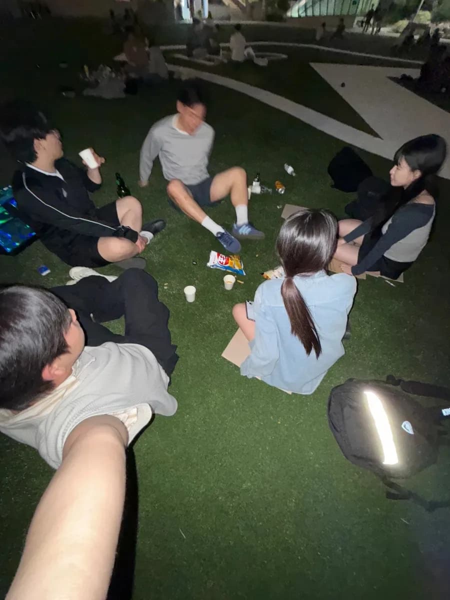 2026년, 친구들과 함께한 잊지 못할 순간들: 축구와 함께한 추억