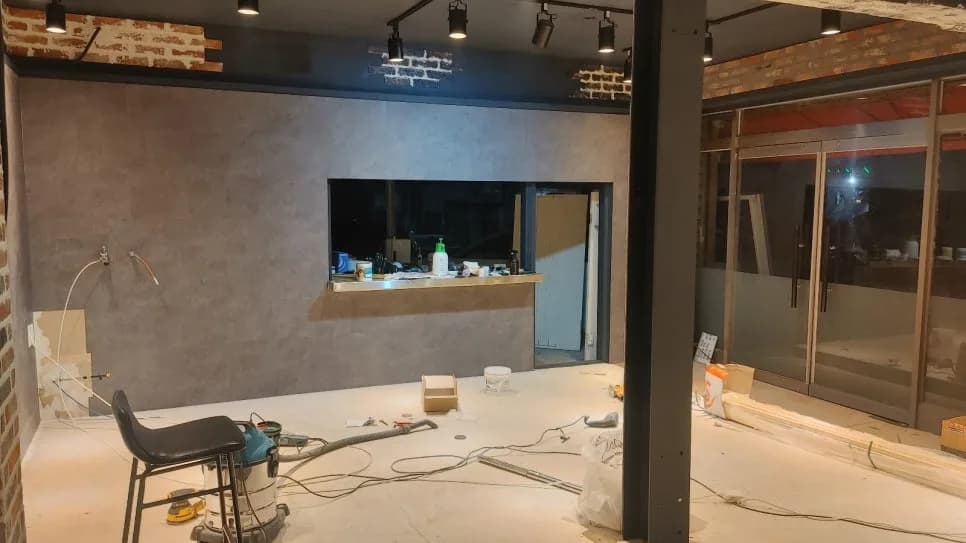 셀프 바닥 데코타일 시공 2026: 전문가가 알려주는 난이도와 주의점