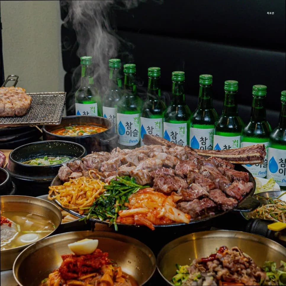 홍대 목로관 짚불구이 맛집, 2026년에도 최고의 선택일까?