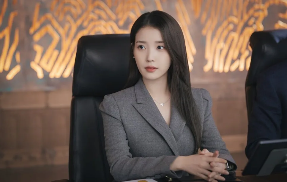 아이유 변우석, '21세기 대군부인' 이혼 선언 2026년 시청률 폭발 원인은?