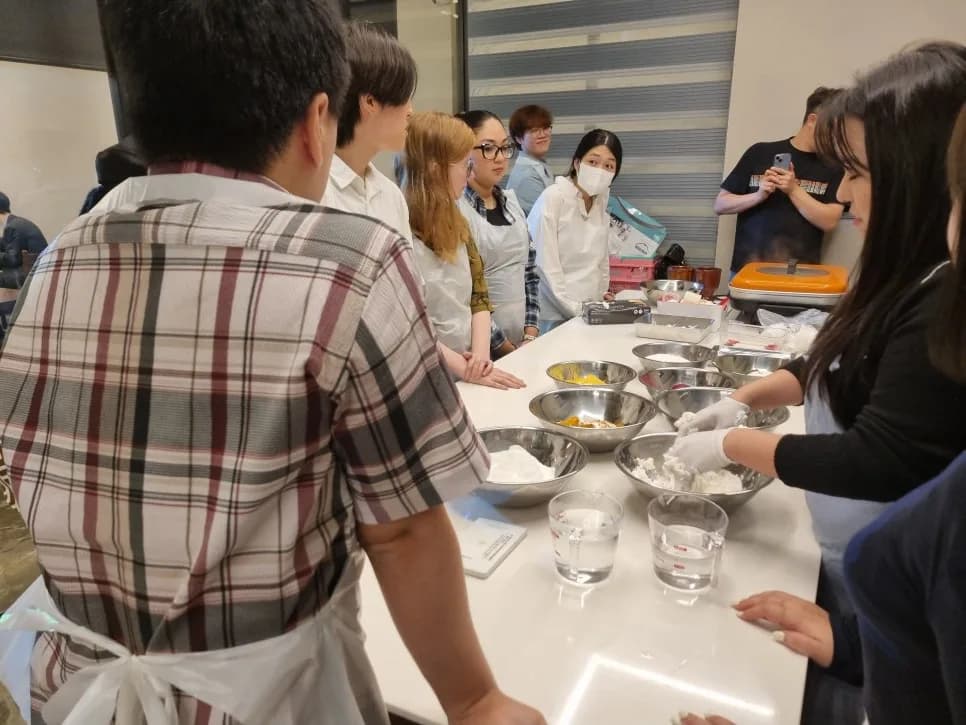 Korean Songpyeon Class in Ulsan 2026: Culture & English Fun