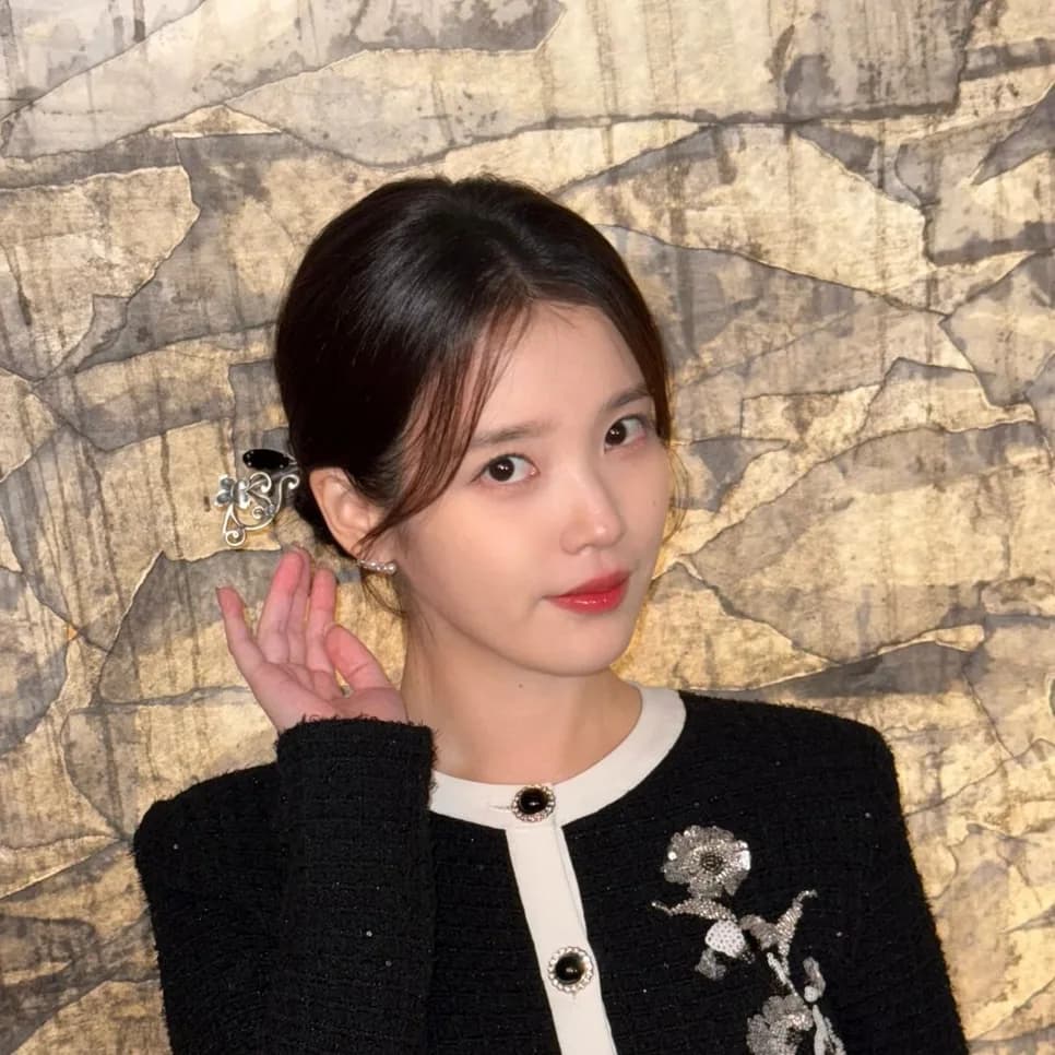 IU's Divorce Decision: 'Perfect Crown' Hits 11.7% Ratings 2026